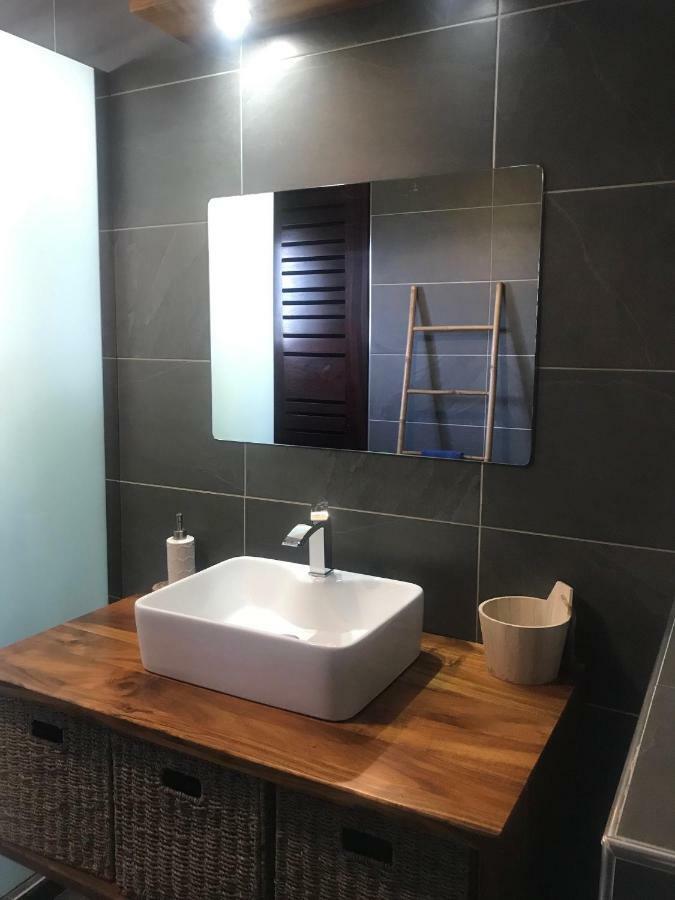 2 Chambres Avec Piscine Dans Maison Creole 圣皮埃尔 外观 照片